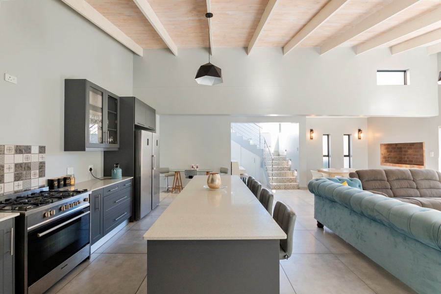 To Let 3 Bedroom Property for Rent in Calypso Beach Western Cape